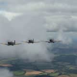 Prompt détaillé de scène de combat aérien de la Seconde Guerre mondiale
