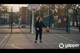 Vidéo de freestyle de basket-ball de rue féminin