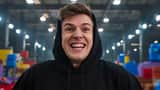 MrBeast YouTube Viral Scene Prompt