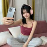 Seductive Sofa Selfie Prompt
