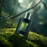 Photo de produit de parfum ultra-réaliste
