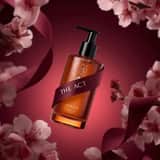 Photographie ultra-réaliste de produits d'huiles corporelles de luxe