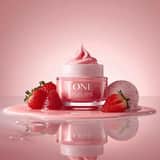 Photographie ultra-réaliste de produits de soin de luxe (Dupliquer)