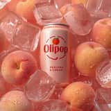 Photographie de produit ultra-réaliste de la canette de soda OLIPOP