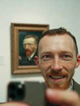 Van Gogh Museum Selfie Prompt