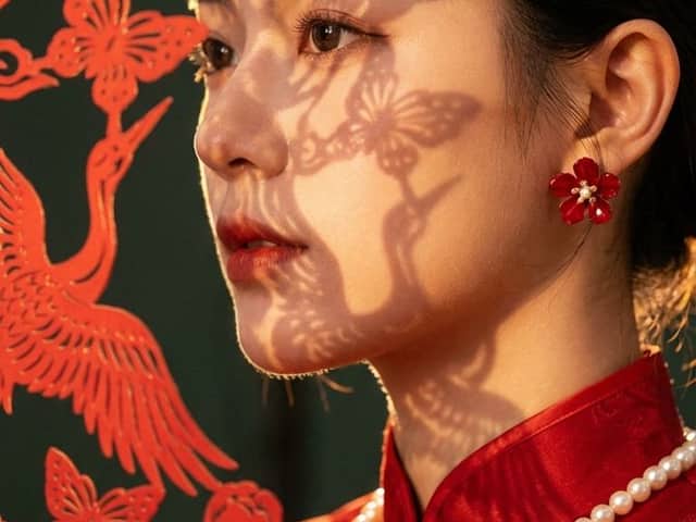 High-End Commercial Portrait with New Chinese Aesthetic