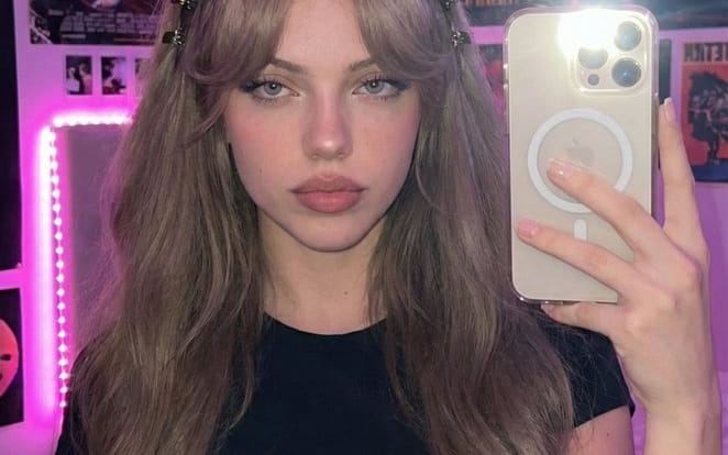 Ultra-Realistic 16K Smartphone Flash Selfie