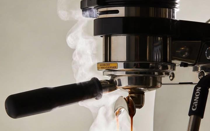 Photographie d'espresso commercial ultra-réaliste