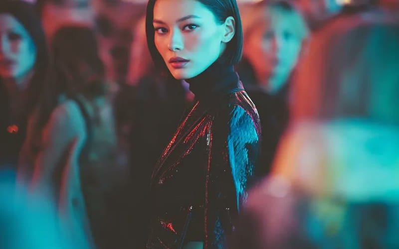 Retrato de Moda Cyberpunk Ultrarrealista