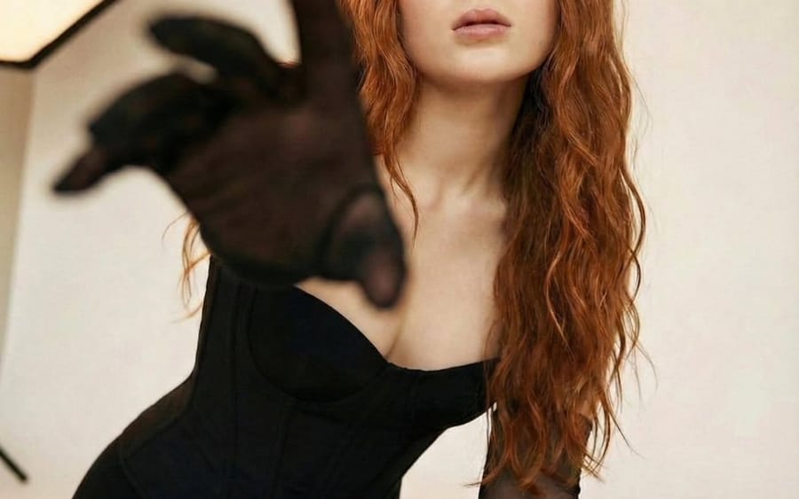 Vogue-esque High-Fashion Portrait with Forced Perspective